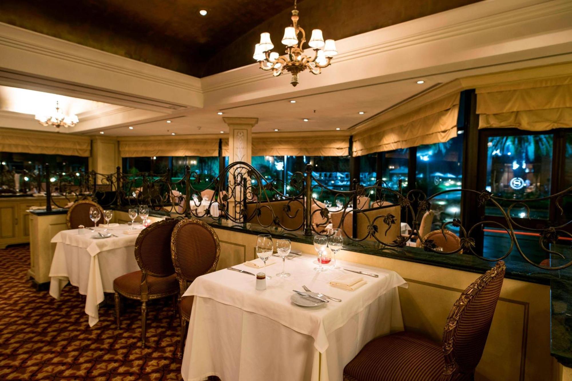 Sheraton & Convention Center Hotel 5*