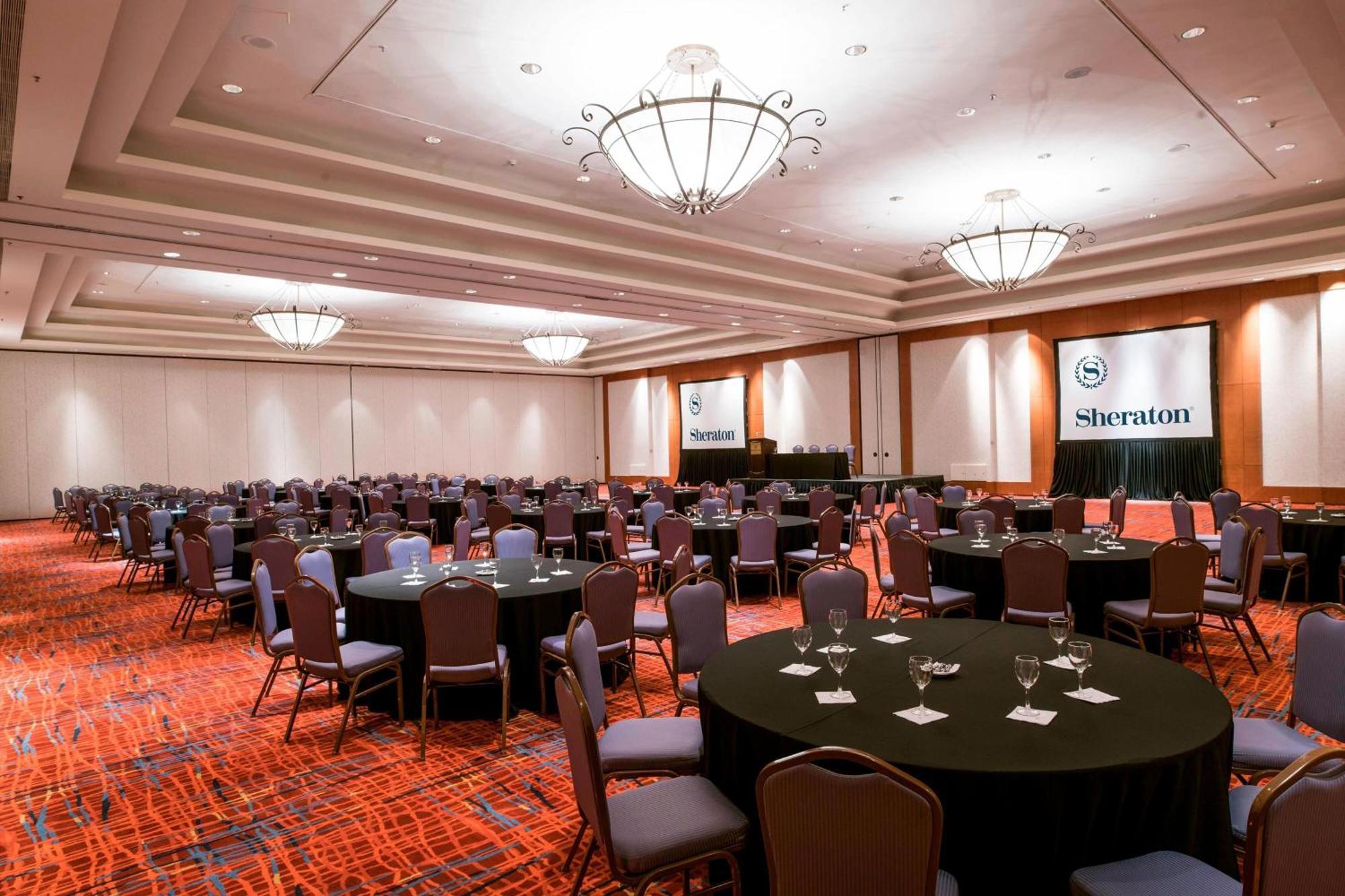 Sheraton & Convention Center 5*